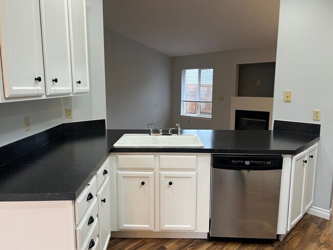 Building Photo - 982 SW Hawthorne St