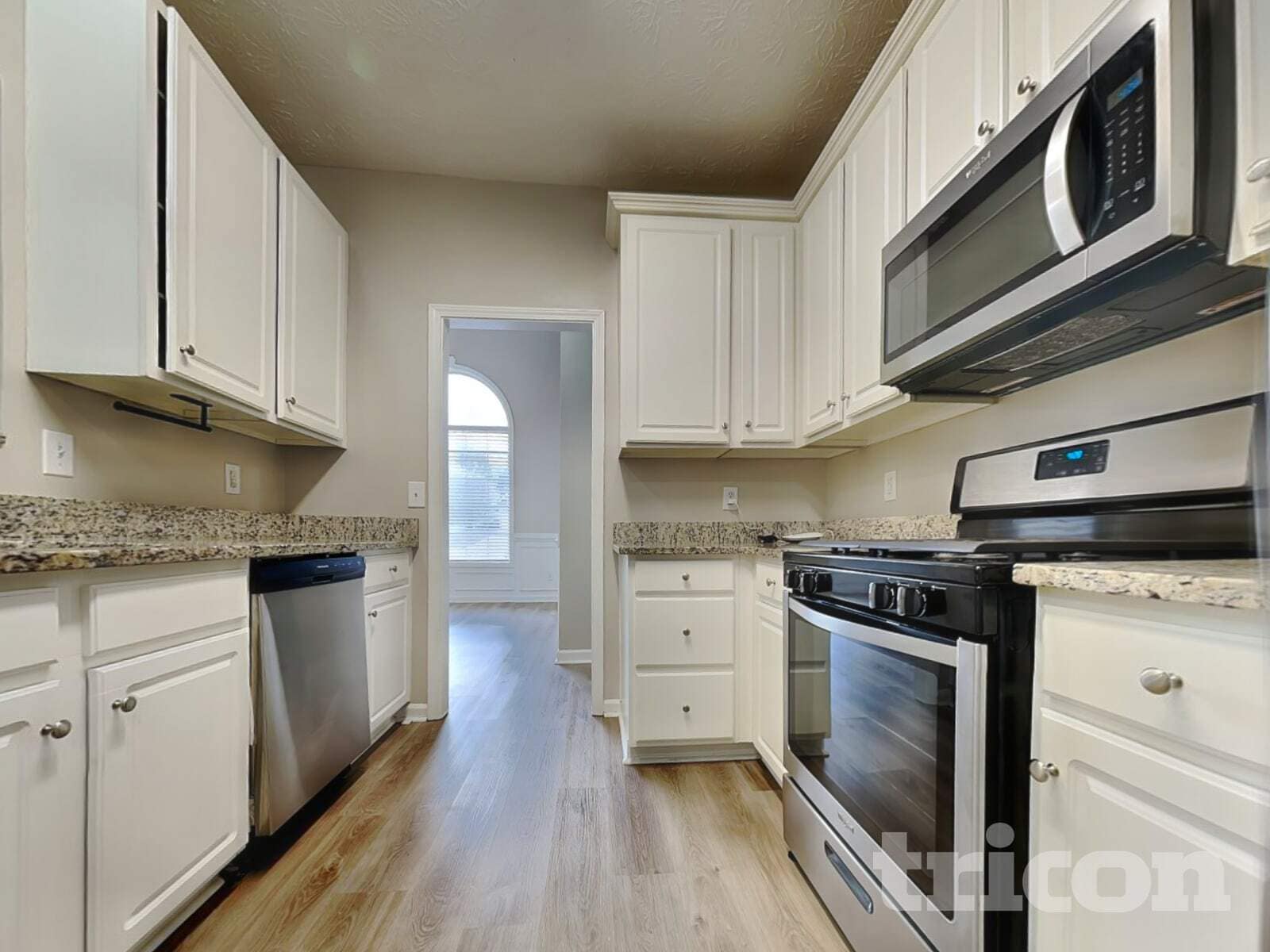 Building Photo - 440 Pebble Blvd