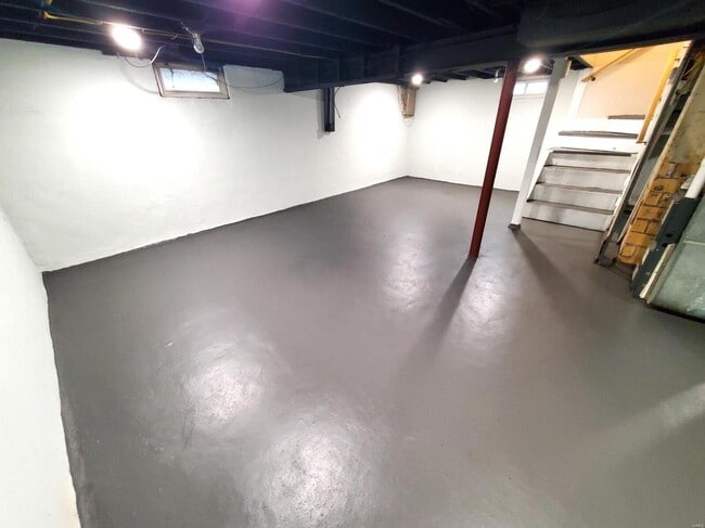 Building Photo - 2634 Benton St