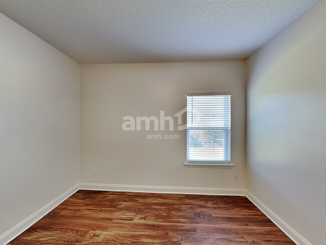 Building Photo - 62 Vivian James Dr