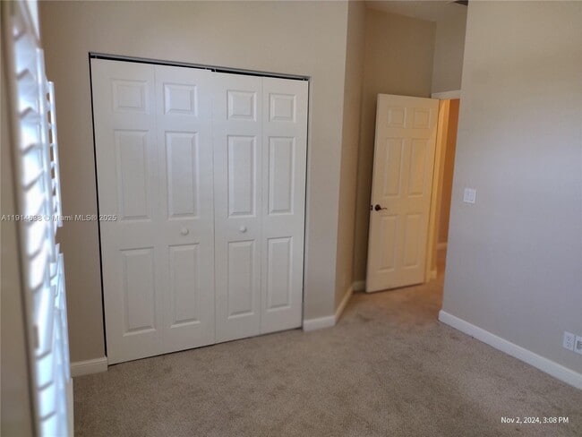 Building Photo - 8092 Driggs Hill