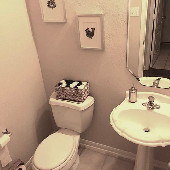 Building Photo - 6422 Addlestone Ridge Ln