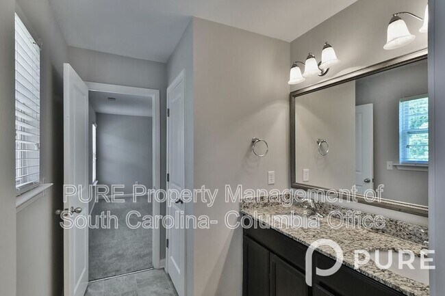 Building Photo - 340 Longfellows Ln