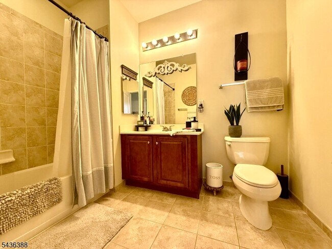 Building Photo - 6209 Brookhaven Court