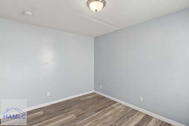 Building Photo - 141 Davila St