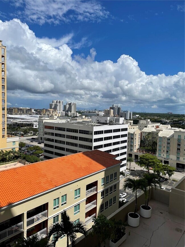 Building Photo - 9066 SW 73rd Ct