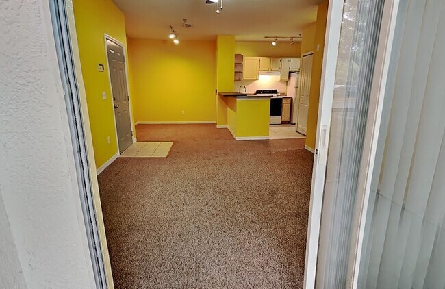 Building Photo - 2740 Maitland Crossing Way