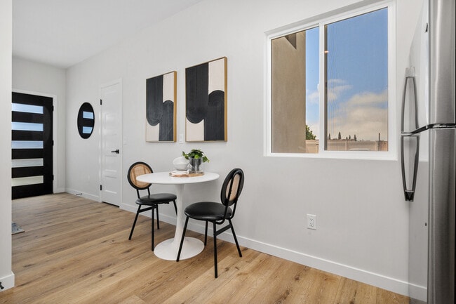 Building Photo - 3315 Clairemont Mesa Blvd