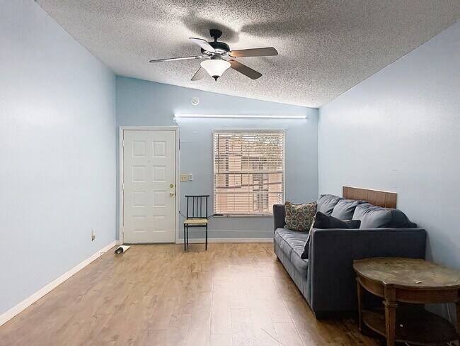 Building Photo - 4032 Tumble Wood Trl