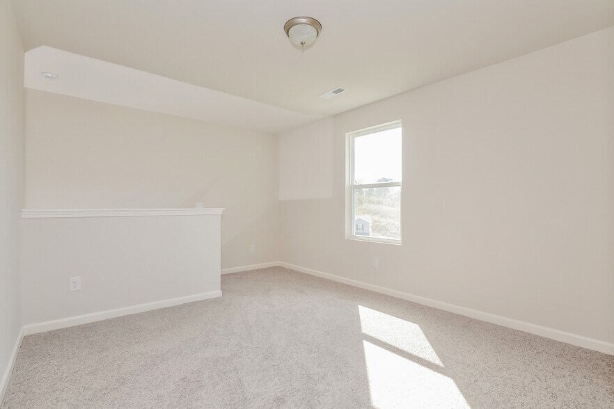 Building Photo - 6405 Century Ln