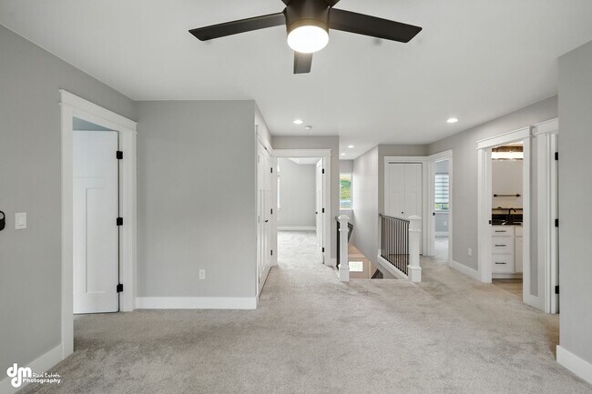 Building Photo - 3452 W Charlies Ridge Dr