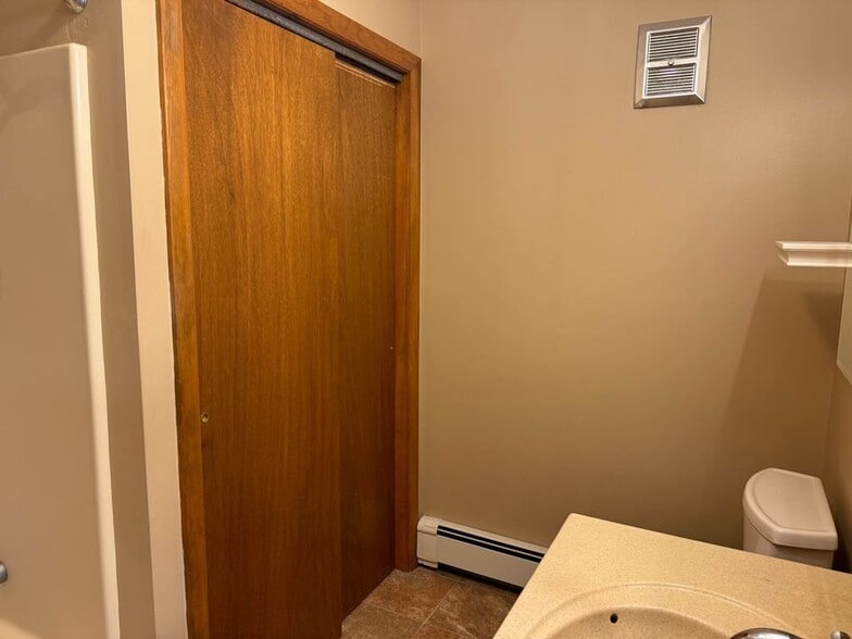 Building Photo - 205 Northern Ave