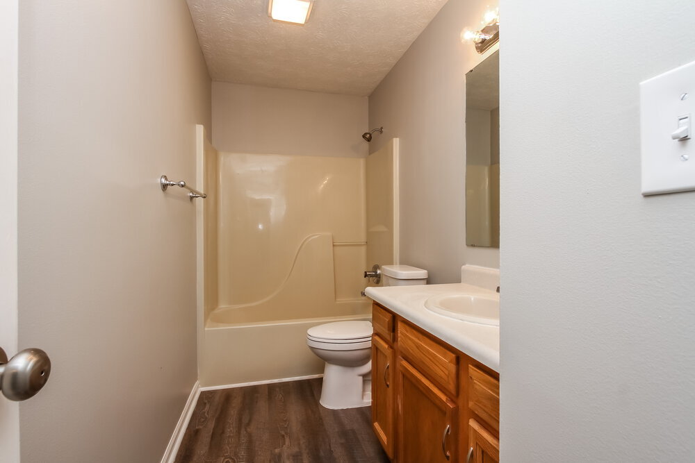 Building Photo - 7737 Blue Willow Dr