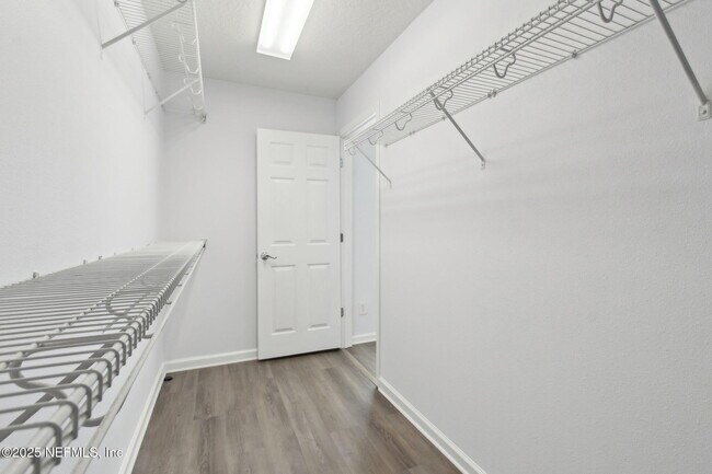 Building Photo - 13362 Stone Pond Dr