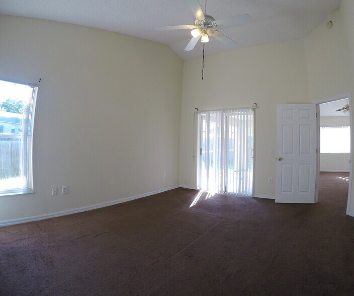 Building Photo - 519 Sonoma Dr