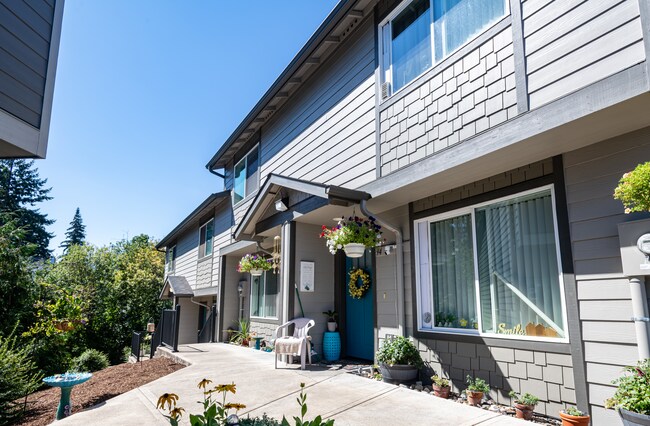 Building Photo - Drumwood McMinnville Townhomes