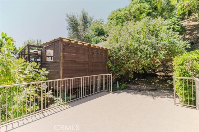 Building Photo - 11036 Fruitland Dr