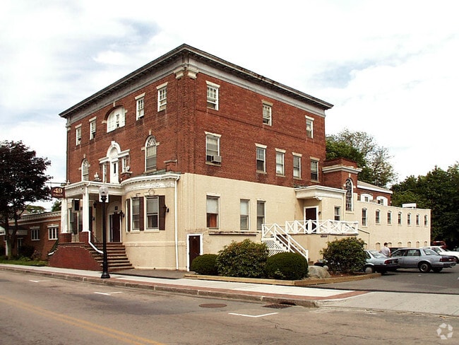 Primary Photo - 49 N Main St