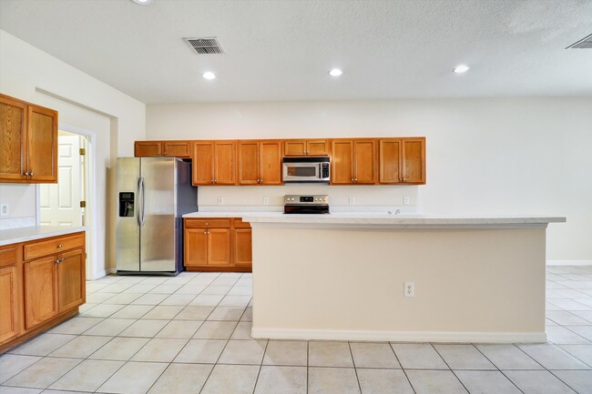 Building Photo - 2719 Portchester Ct