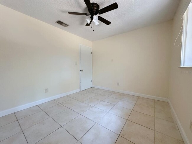 Building Photo - 7522 Laurel Springs Dr