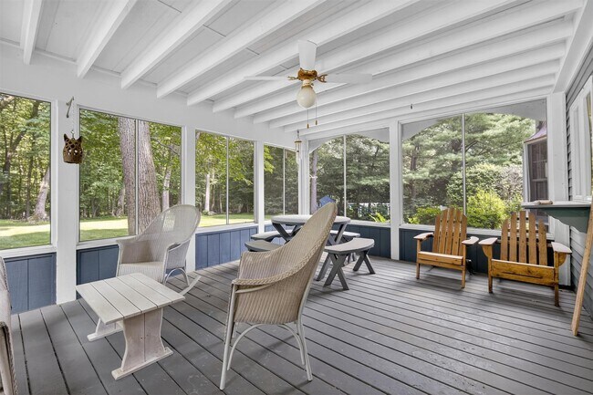 Building Photo - 92 Brook Hollow Dr