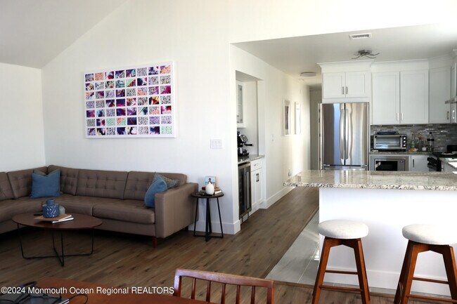 Building Photo - 111 Long Branch Ave