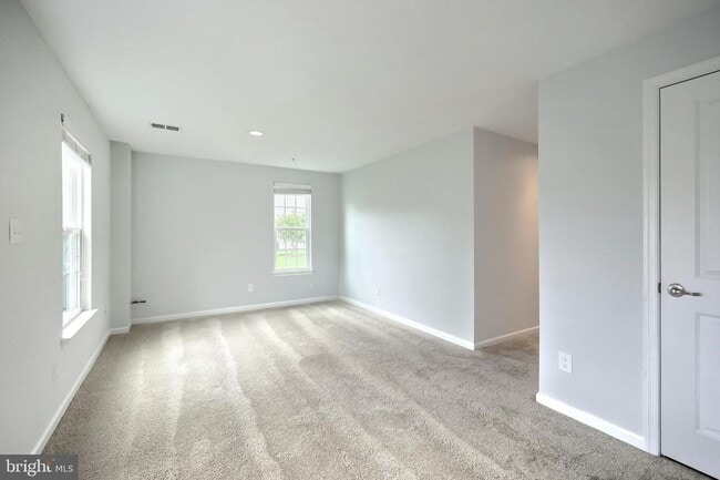 Building Photo - 1261 Elderslie Ln