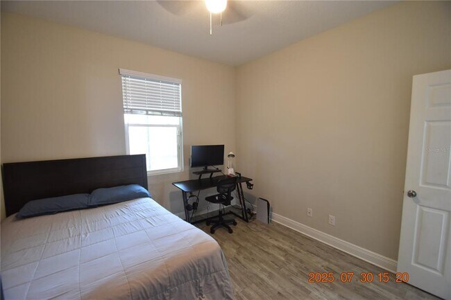 Building Photo - 4101 E Comanche Ave