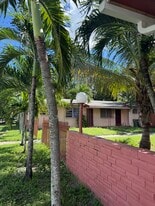 Building Photo - 660 NE 132nd St