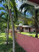 Building Photo - 660 NE 132nd St