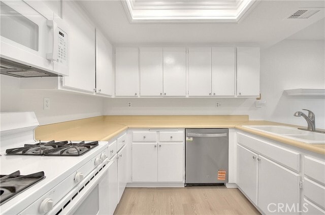 Building Photo - 26222 Fern Glen