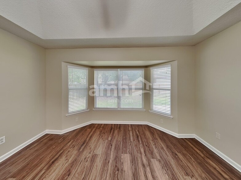 Building Photo - 1224 Belhaven Ln