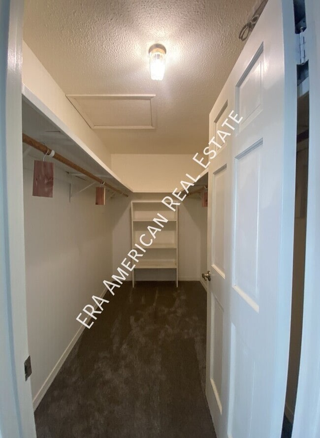 Building Photo - 925 Holbrook Cir