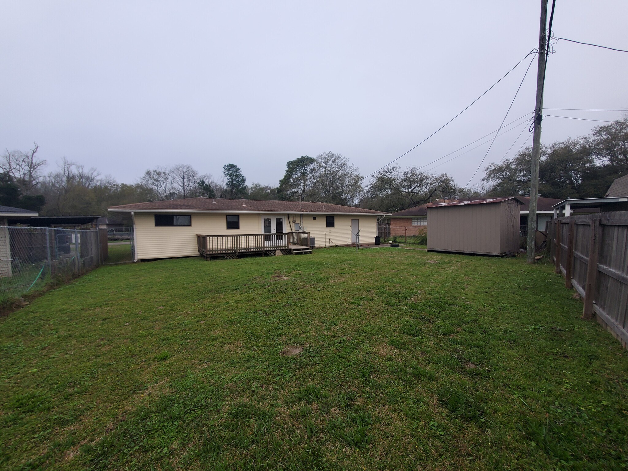 Building Photo - 2420 Bradford St