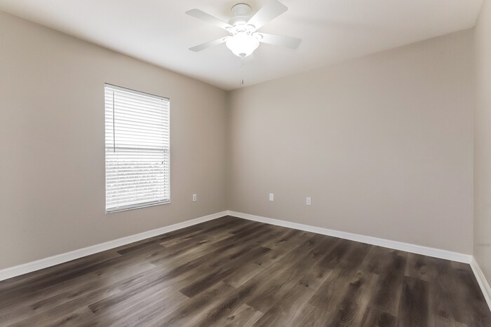 Building Photo - 6714 Krenson Oaks Cir