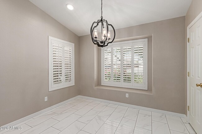 Building Photo - 16523 W Saguaro Ln