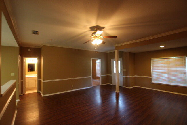 Building Photo - Coming Soon! Beautiful 3 Bedroom in Whiteh...