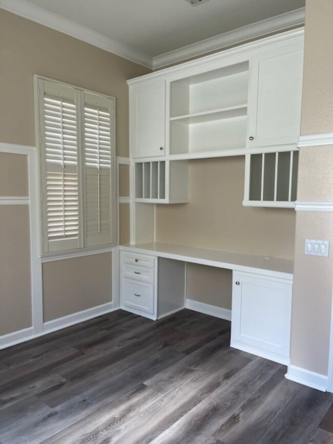 Building Photo - Now Available – 4 Bedroom, 2.5 Bathroom Home in Gated Community