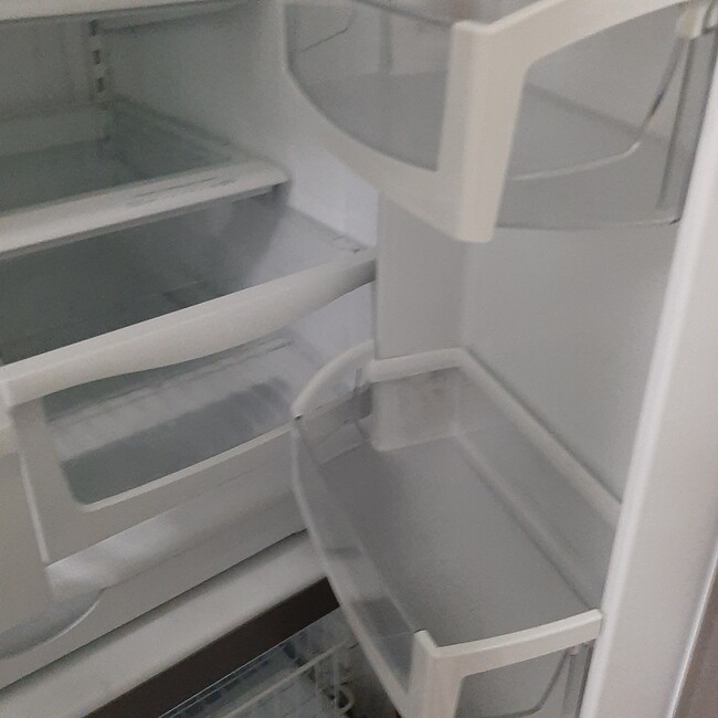 CLEANED SS FRIDGE - 906 Hartford Dr