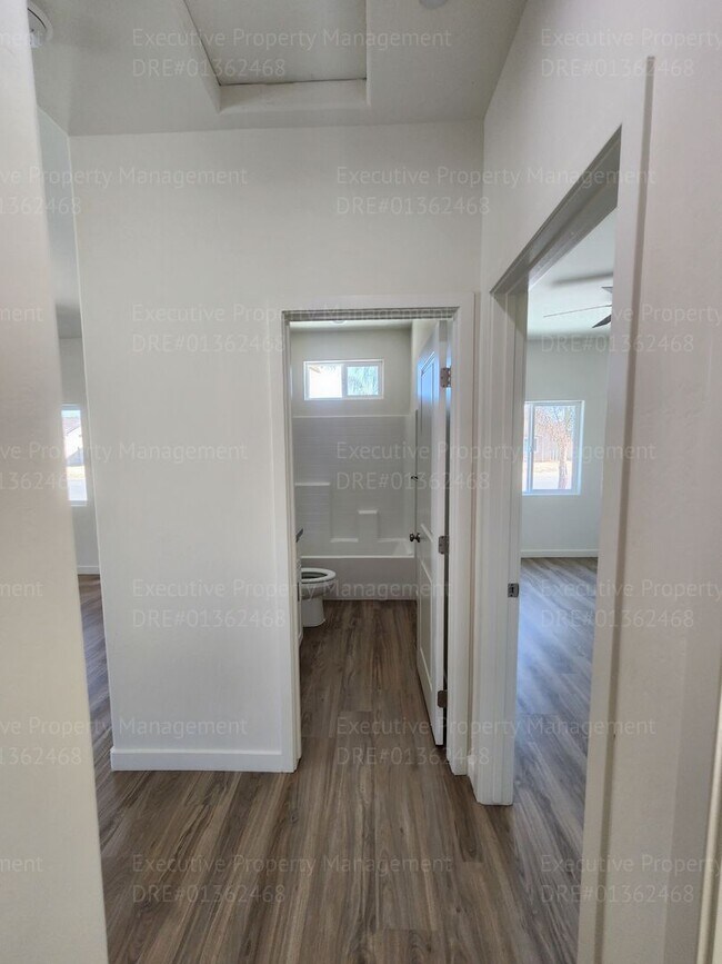 Building Photo - 8521 Grandy St