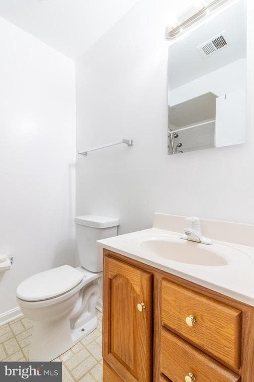 Building Photo - 4796 Gainsborough Dr
