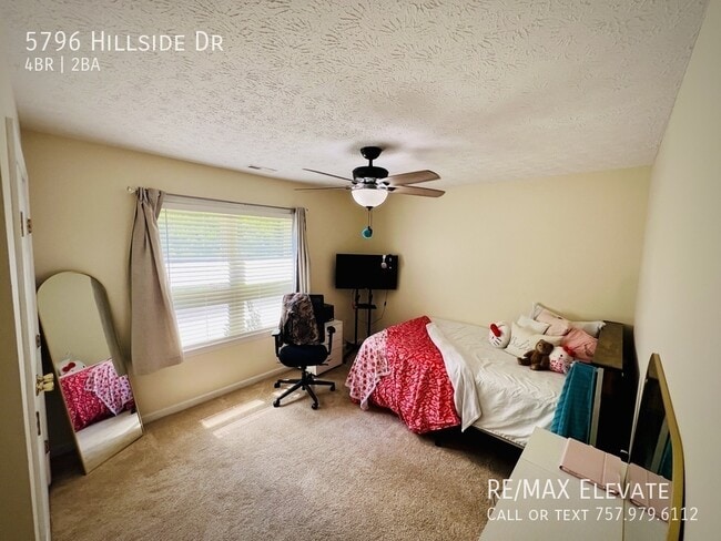 Building Photo - 5796 Hillside Dr
