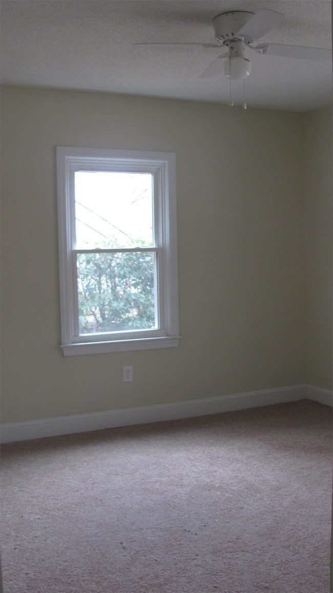 Building Photo - 950 McKimmon Rd