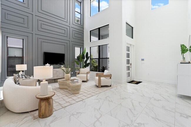Building Photo - 12466 Solana Bay Cir