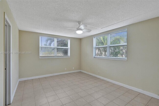 Building Photo - 3051 NW 46th Ave