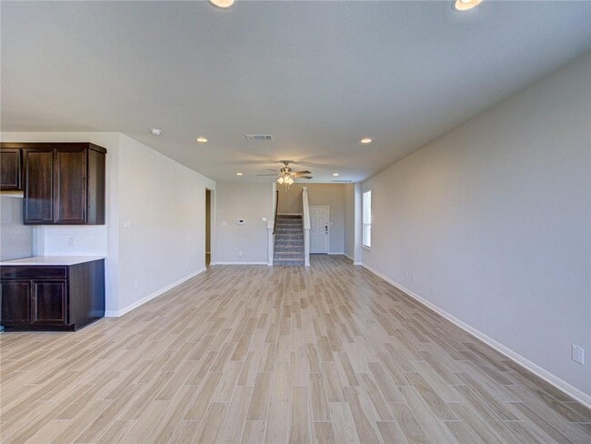 Building Photo - 128 Drifter Ln