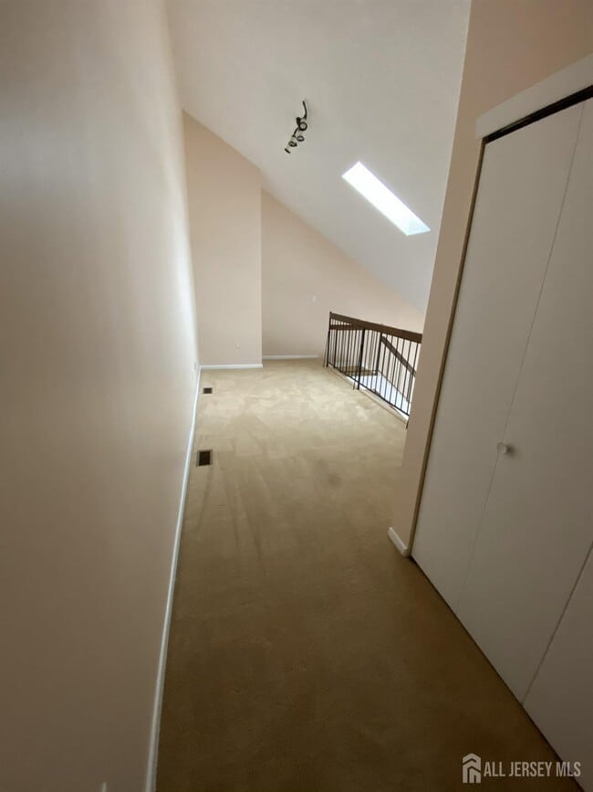 Building Photo - 9002 Tamarron Dr