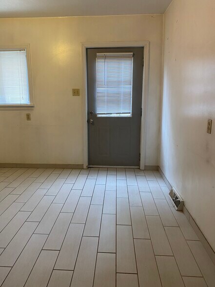 Building Photo - 3955 Liberty Ave