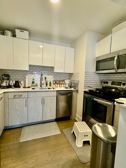 Building Photo - 326 Hammond St