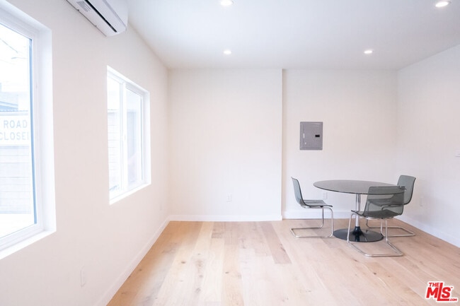 Building Photo - 11924 Juniette St